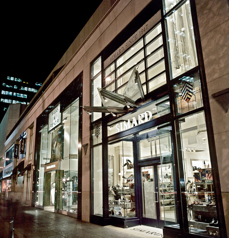 25Holt-Renfrew-Centre.jpg